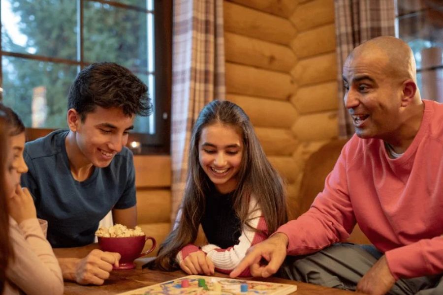 Cottages Near Me with Board Games and Family Activities for a Perfect Getaway