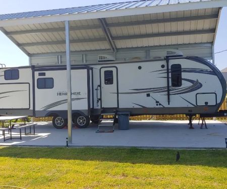 RV Parks vs. Dry Camping: What the Trade-Offs Are