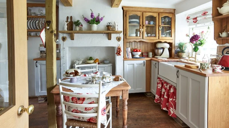Cottages Near Me That Offer Full Kitchens for Families: Find the Perfect Getaway