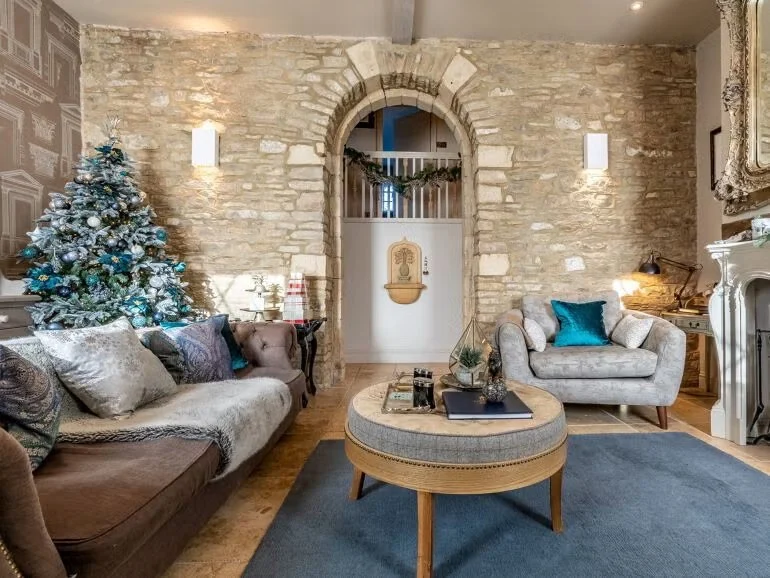 Cottages Near Me That Offer Holiday Decorations and Comfort: Cozy Retreats for Your Getaway