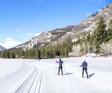 Best Campgrounds Near Skiing and Snowshoeing Trails: Top Spots for Outdoor Adventures