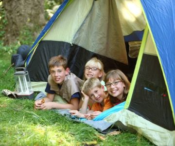 Best Campgrounds for Family-Friendly Holiday Activities