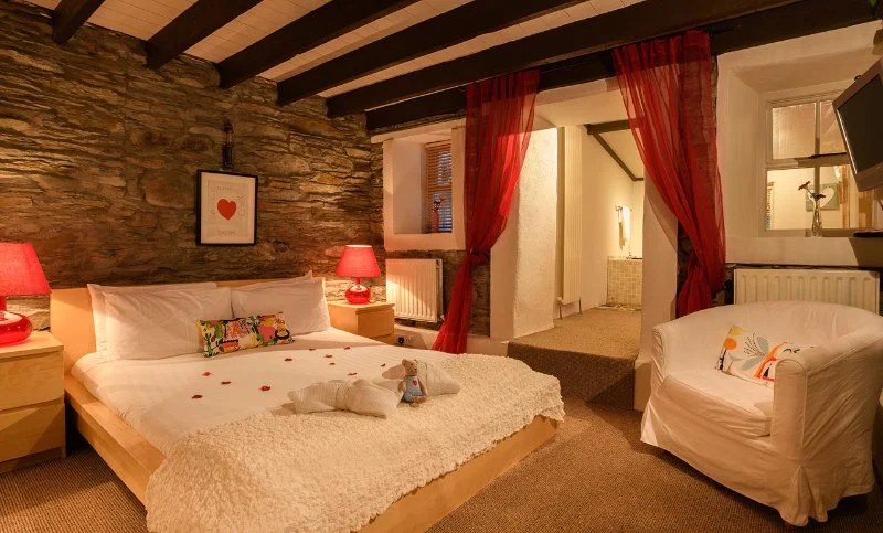 Cottages Near Me That Are Perfect for Couples’ Escapes