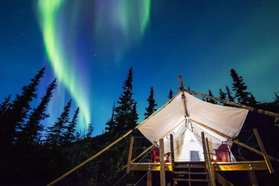 The Best Campsites for Viewing the Northern Lights in the U.S.