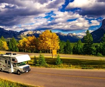 RV Life Tips for Traveling During the Holiday Season: How to Prepare for a Smooth Adventure