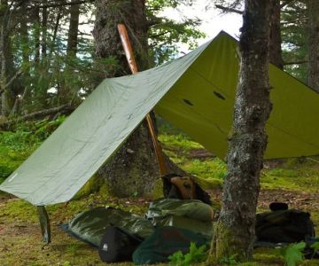 How to Build a Simple Campsite Shelter from Tarps