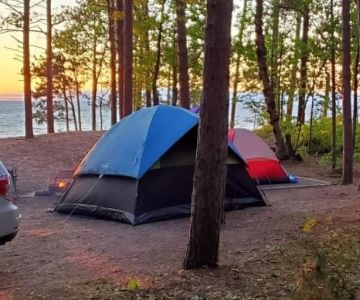 Top Campgrounds Near National Lakeshores and Rivers: Best Spots for Nature Lovers