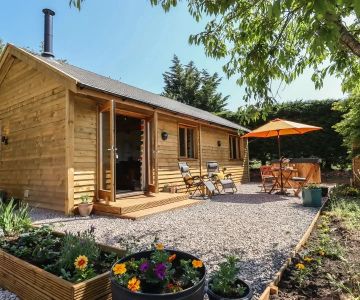 Cottages Near Me Perfect for a Holiday Family Gathering