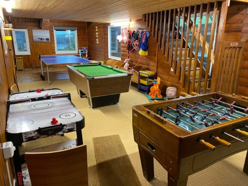 Cottages Near Me with Board Games and Family Activities