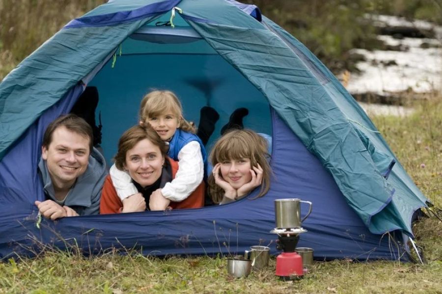Tent vs. RV vs. Cottage: Which Is Right for Your Next Outdoor Trip?