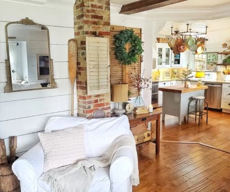 Cottages Near Me with Cozy Winter Interiors