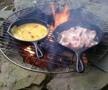 How to Make Campfire Oatmeal with Fresh Ingredients | Camp Spotter