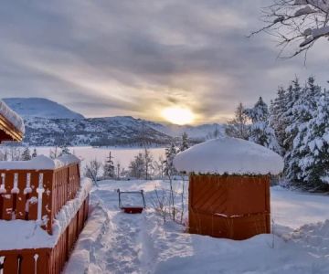 Cottages Near Me with Amazing Winter Sunrise Views