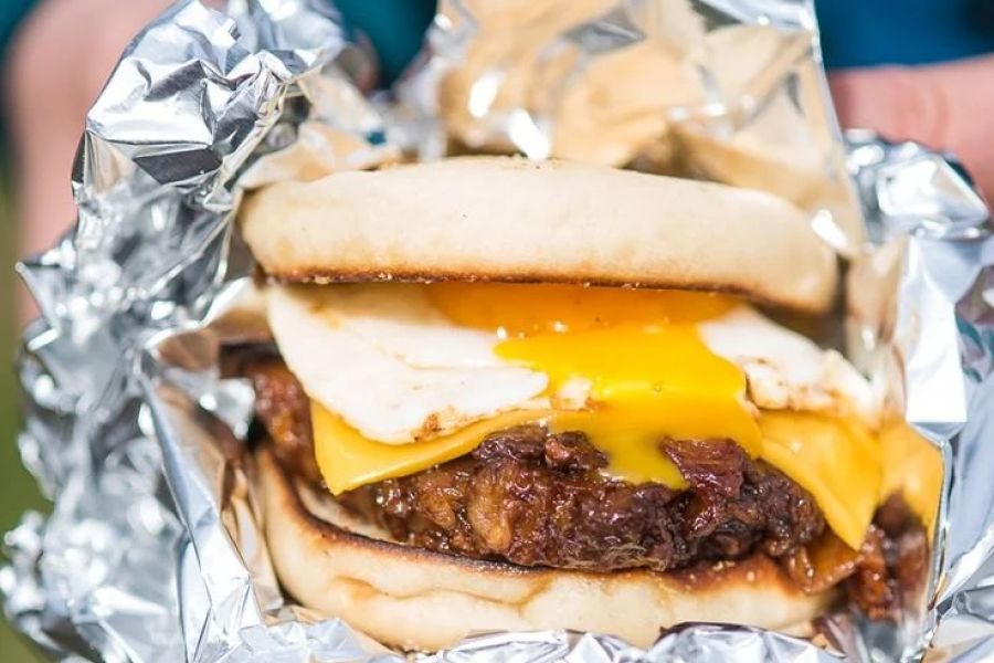 How to Cook Delicious Campfire Breakfast Sandwiches