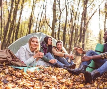 Fall Camping with Friends: Group Campsite Planning Tips