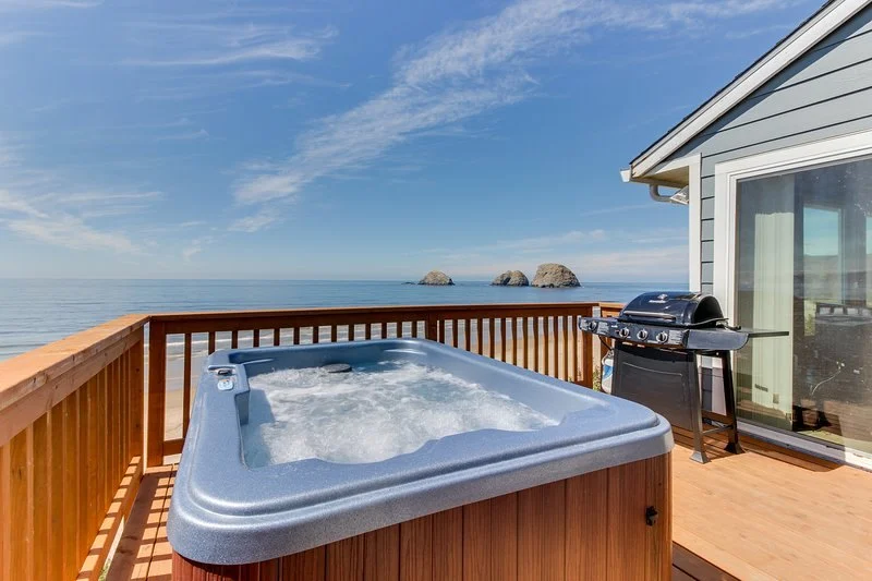Cottages Near Me with Outdoor Hot Tubs and Scenic Views - Camp Spotter