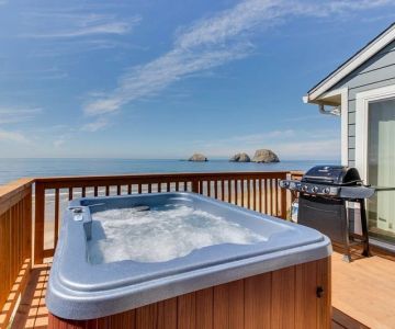 Cottages Near Me with Outdoor Hot Tubs and Scenic Views - Camp Spotter