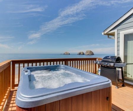 Cottages Near Me with Outdoor Hot Tubs and Scenic Views - Camp Spotter