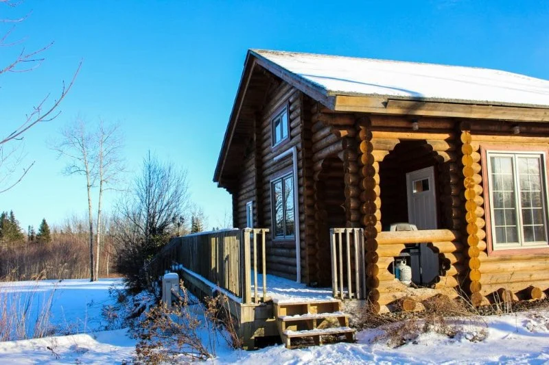 Cozy Winter Cottages Near Me – Discover the Best Cozy Escapes for Your Winter Getaway