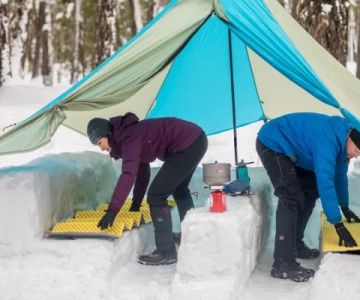 How to Enjoy Camping Even When It Snows: Tips for Winter Camping