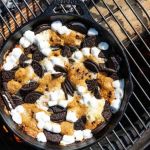 How to Cook Desserts While Camping Without an Oven