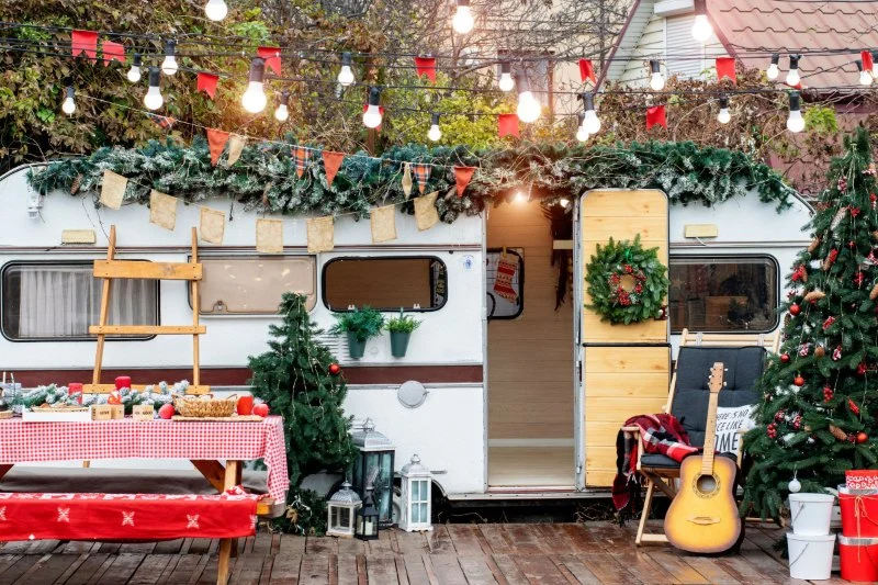 Best Campgrounds for a Cozy Christmas Morning in the U.S.