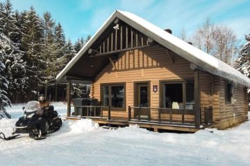 Cottages Near Me That Offer Free Snow Gear Rentals
