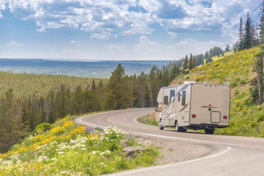 How to Find Secluded Camping Spots for Spring Getaways