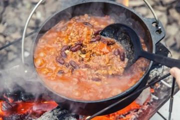 How to Cook Campfire Chili for Large Groups: A Step-by-Step Guide