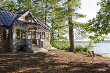 Top Cottages Near Me with Private Trails