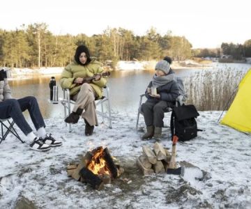 How to Create the Perfect Winter Camping Playlist
