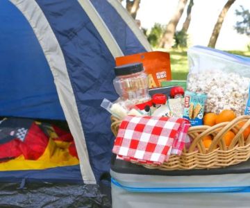How to Pack and Store Food Properly While Camping