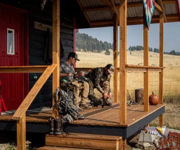 How to Camp Responsibly During Hunting Season