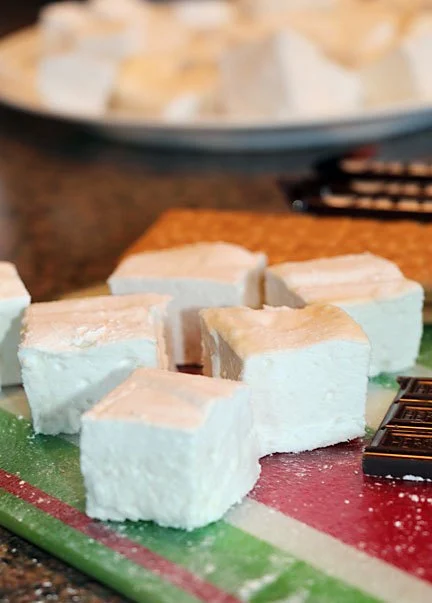 How to Make Homemade Campfire Marshmallows: A Step-by-Step Guide