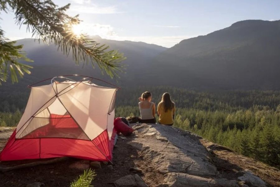 How to Choose Between a Public and Private Campground for Your Next Trip