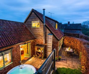 Cottages Near Me That Are Perfect for Couples’ Photoshoots