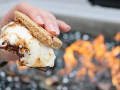 Campfire Desserts Beyond S’mores: Easy Outdoor Treat Ideas